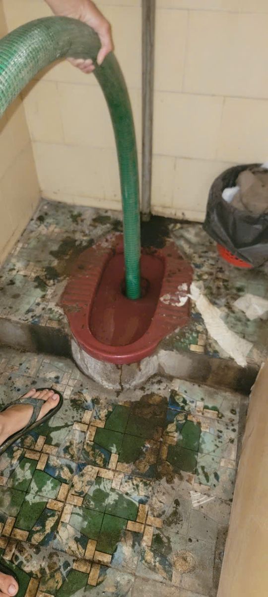 Hút hầm cầu 
